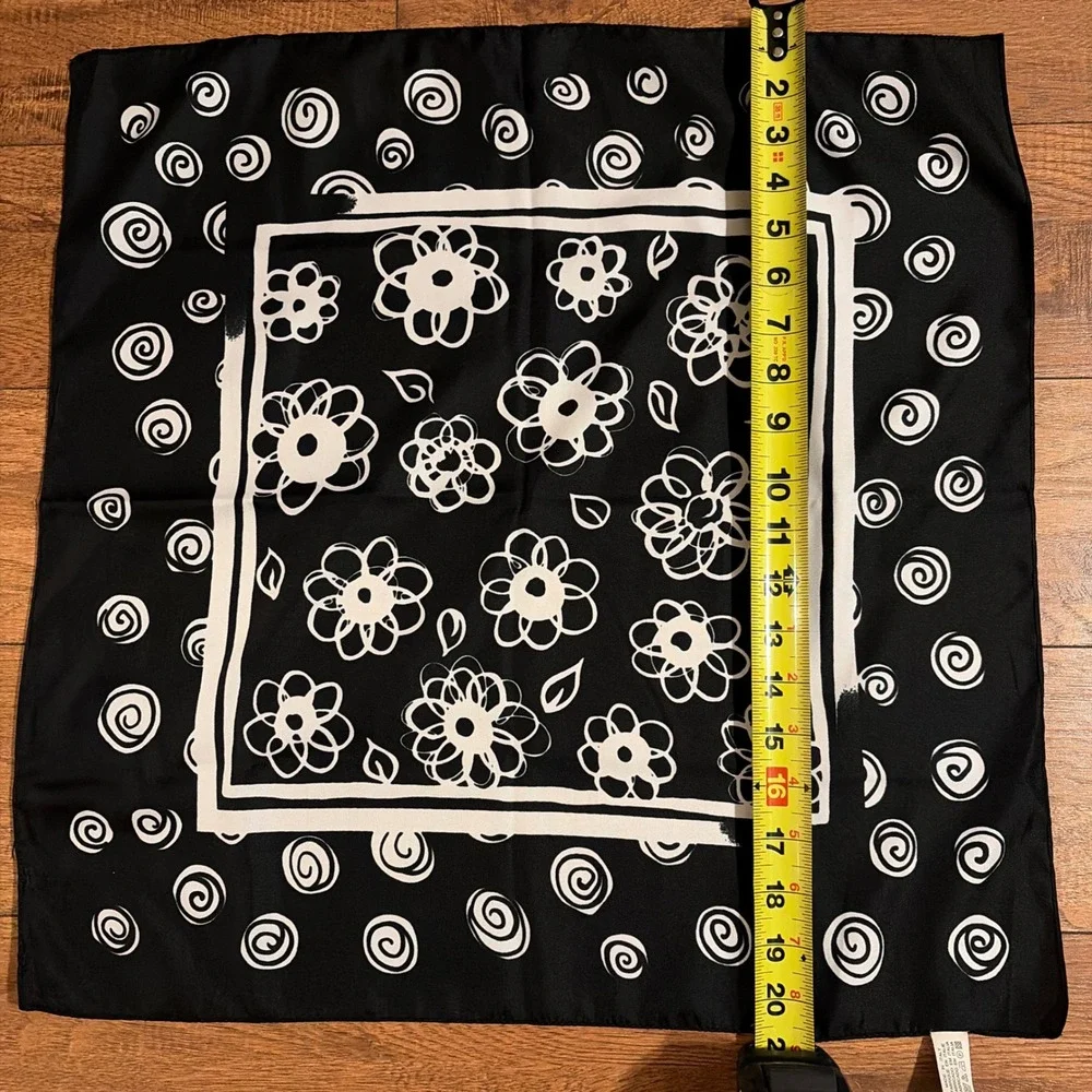 Unbranded women square
